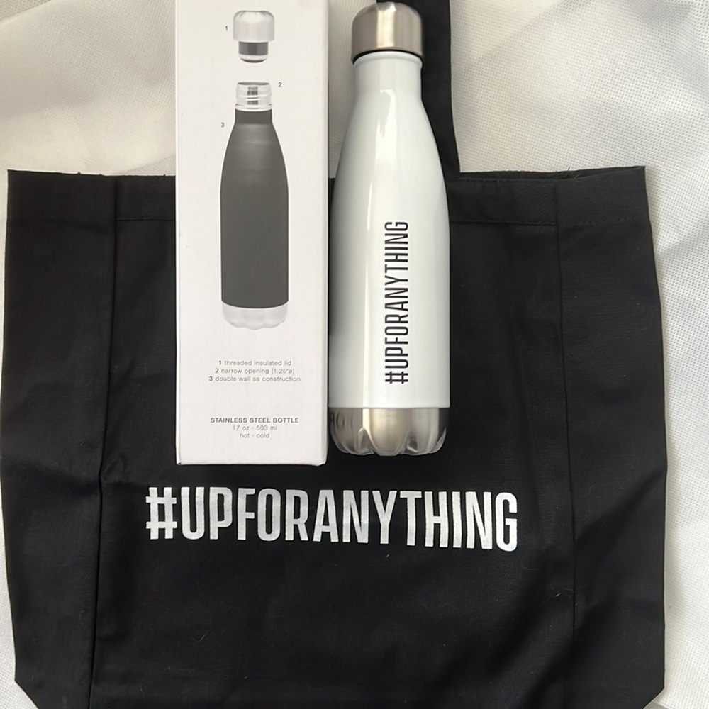 NEW! Tote and Stainless Steel Hot/Cold Bottle 2 piece Set!